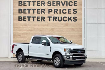 2022 White Ford Super Duty F-250 SRW Lariat 4X4 Truck