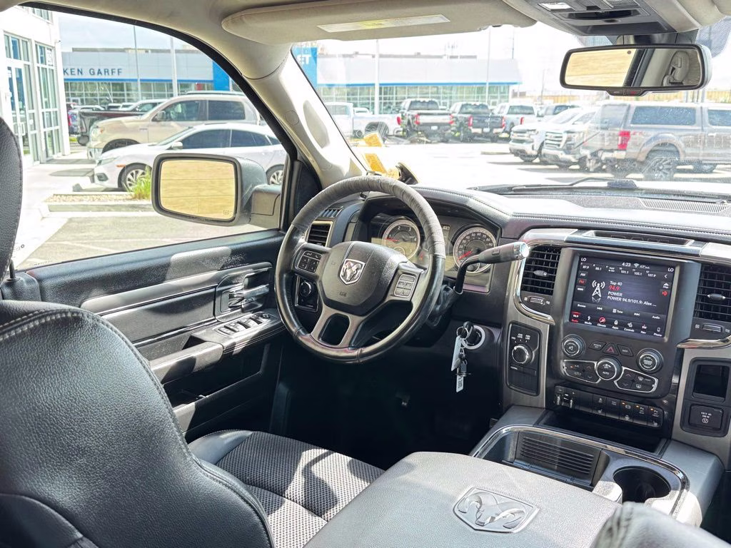 2018 Bright White Clearcoat Ram 2500 Big Horn 4X4 Truck
