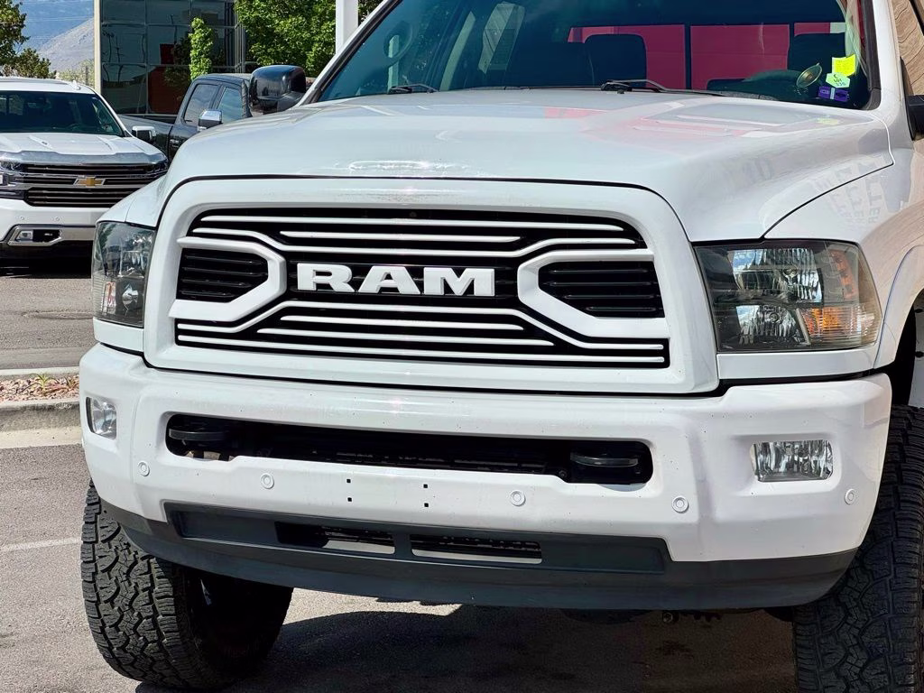 2018 Bright White Clearcoat Ram 2500 Big Horn 4X4 Truck