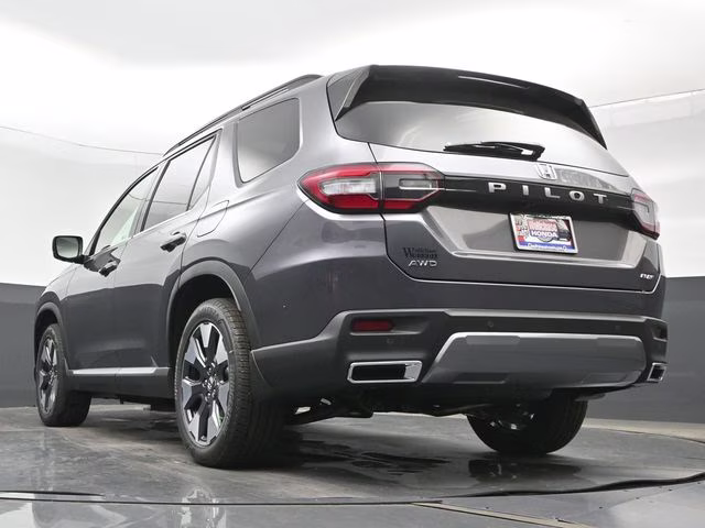 2026 Modern Steel Metallic Honda Pilot Elite AWD SUV