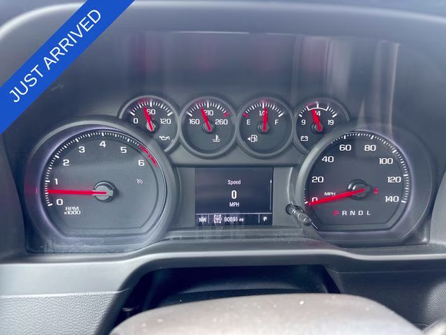 2024 Summit White Chevrolet Silverado 2500HD Custom 4X4 Truck