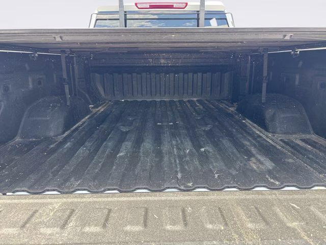 2024 Summit White Chevrolet Silverado 2500HD Custom 4X4 Truck