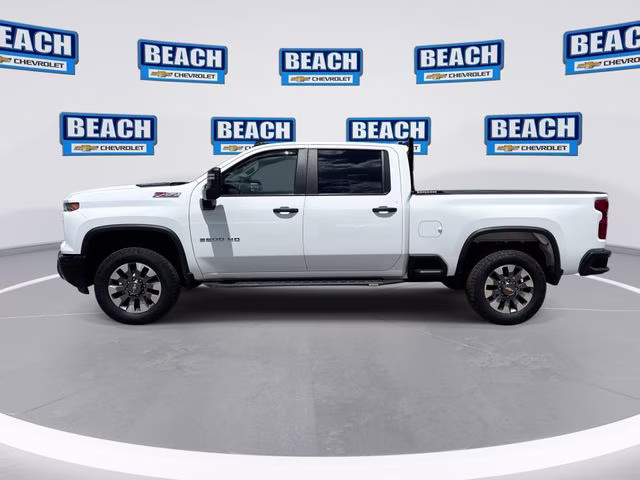2024 Summit White Chevrolet Silverado 2500HD Custom 4X4 Truck