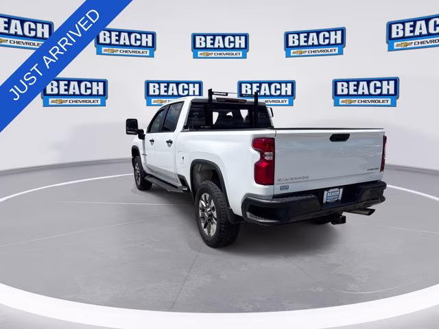 2024 Summit White Chevrolet Silverado 2500HD Custom 4X4 Truck