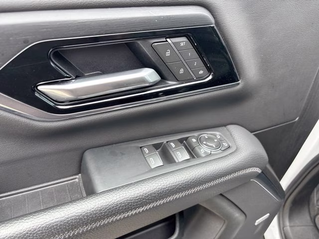 2025 Summit White GMC Yukon Denali 4X4 SUV