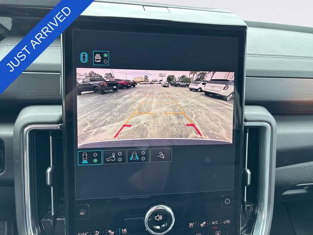 2025 Summit White GMC Yukon Denali 4X4 SUV