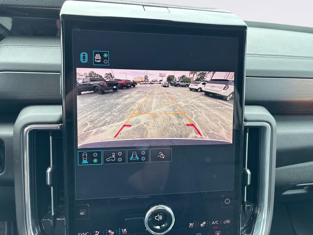 2025 Summit White GMC Yukon Denali 4X4 SUV