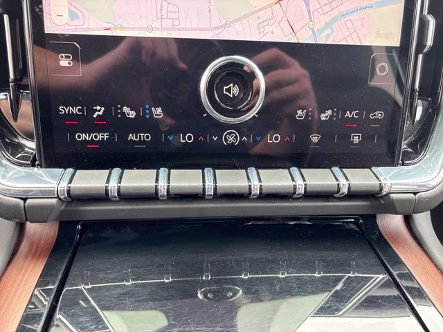 2025 Summit White GMC Yukon Denali 4X4 SUV