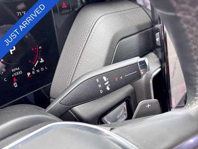 2025 Summit White GMC Yukon Denali 4X4 SUV