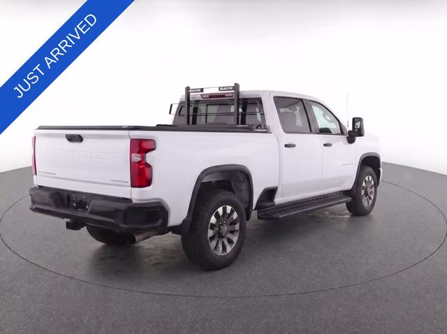 2024 Summit White Chevrolet Silverado 2500HD Custom 4X4 Truck