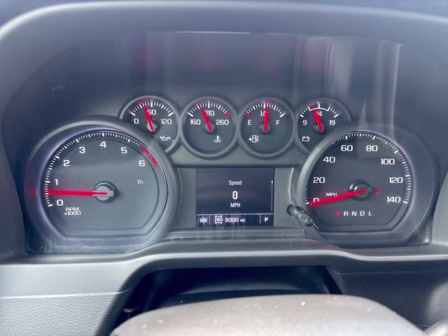 2024 Summit White Chevrolet Silverado 2500HD Custom 4X4 Truck