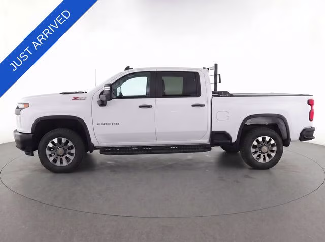 2024 Summit White Chevrolet Silverado 2500HD Custom 4X4 Truck
