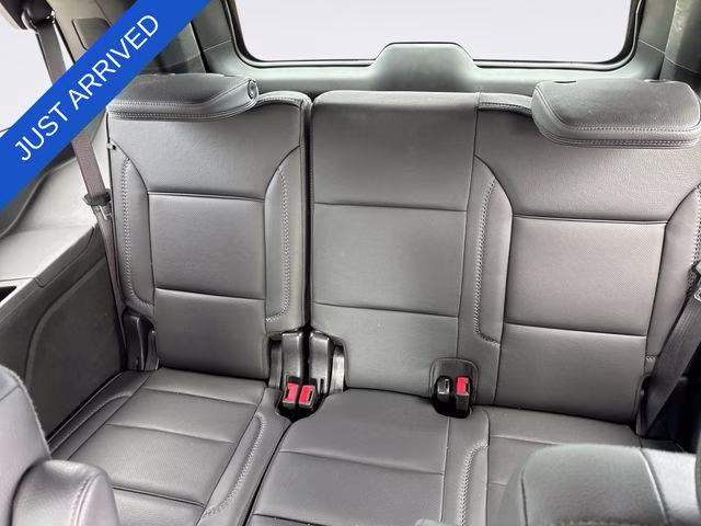 2025 Summit White GMC Yukon Denali 4X4 SUV