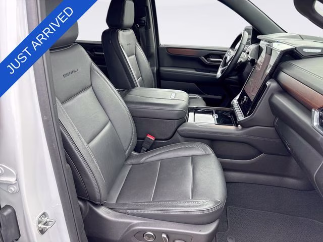 2025 Summit White GMC Yukon Denali 4X4 SUV