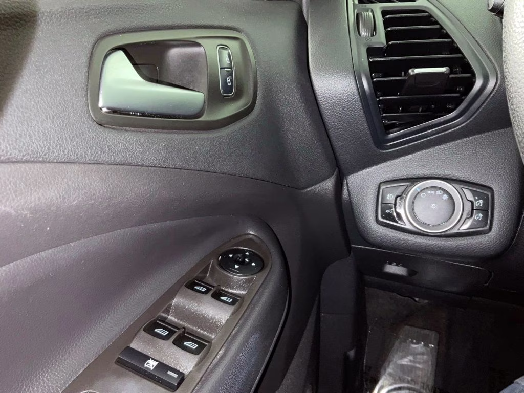 2018 Blue Metallic Ford Escape SE 4X4 SUV