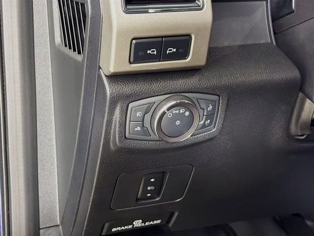 2019 Blue Ford Super Duty F-250 SRW Lariat 4X4 Truck