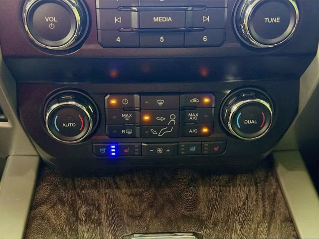 2019 Blue Ford Super Duty F-250 SRW Lariat 4X4 Truck