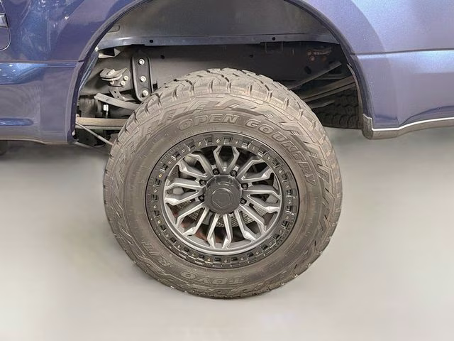 2019 Blue Ford Super Duty F-250 SRW Lariat 4X4 Truck