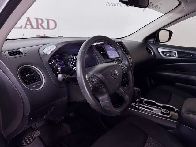 2020 Brilliant Silver Metallic Nissan Pathfinder SV 4X4 SUV