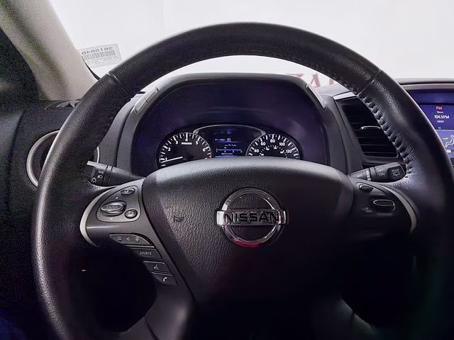 2020 Brilliant Silver Metallic Nissan Pathfinder SV 4X4 SUV