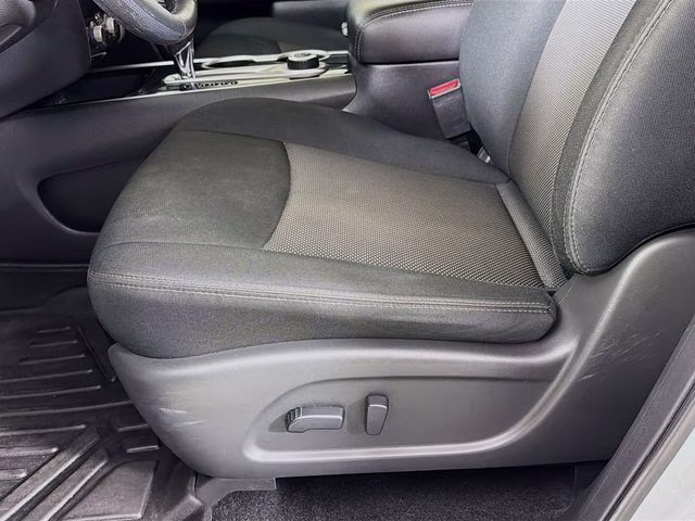 2020 Brilliant Silver Metallic Nissan Pathfinder SV 4X4 SUV