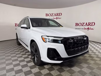 2025 White Audi Q7 55 Premium Plus quattro AWD SUV