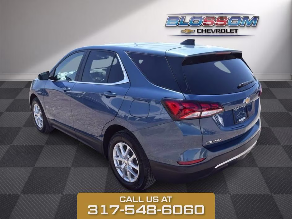 2024 Lakeshore Blue Chevrolet Equinox LT FWD SUV