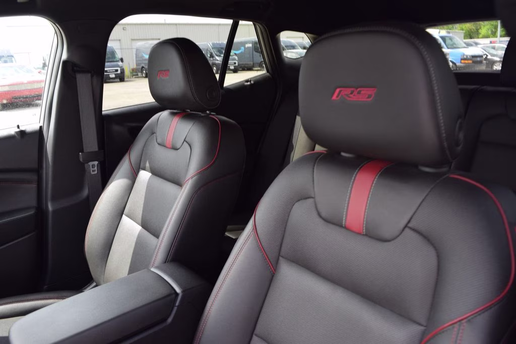 2025 Sterling Gray Metallic Chevrolet Trax 2RS FWD SUV