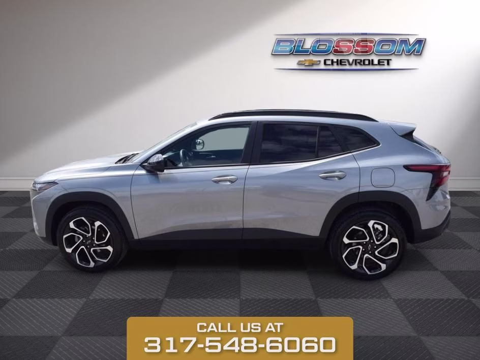2025 Sterling Gray Metallic Chevrolet Trax 2RS FWD SUV