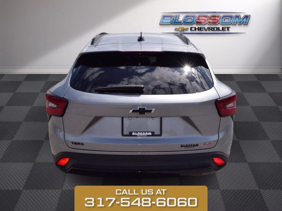 2025 Sterling Gray Metallic Chevrolet Trax 2RS FWD SUV