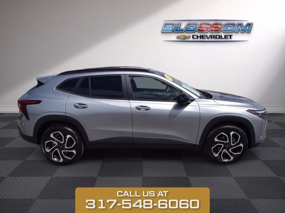 2025 Sterling Gray Metallic Chevrolet Trax 2RS FWD SUV