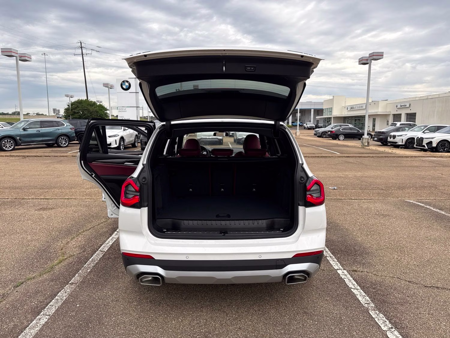 2024 Alpine White BMW X3 sDrive30i RWD SUV