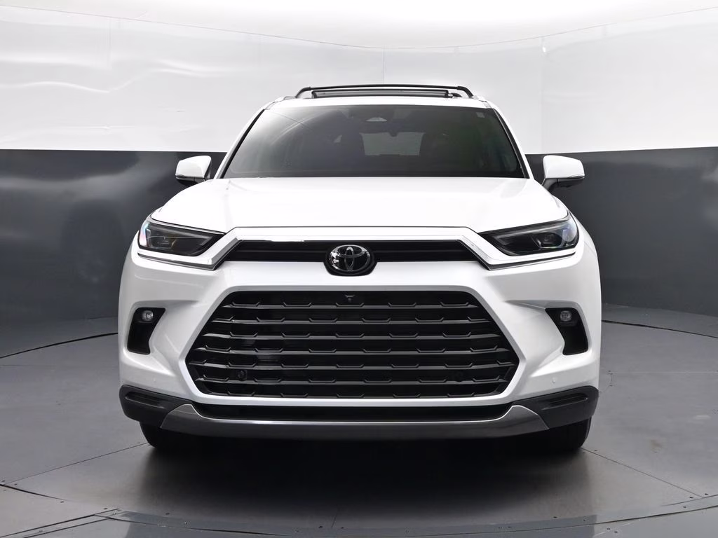 2025 Pearl Toyota Grand Highlander Platinum AWD SUV
