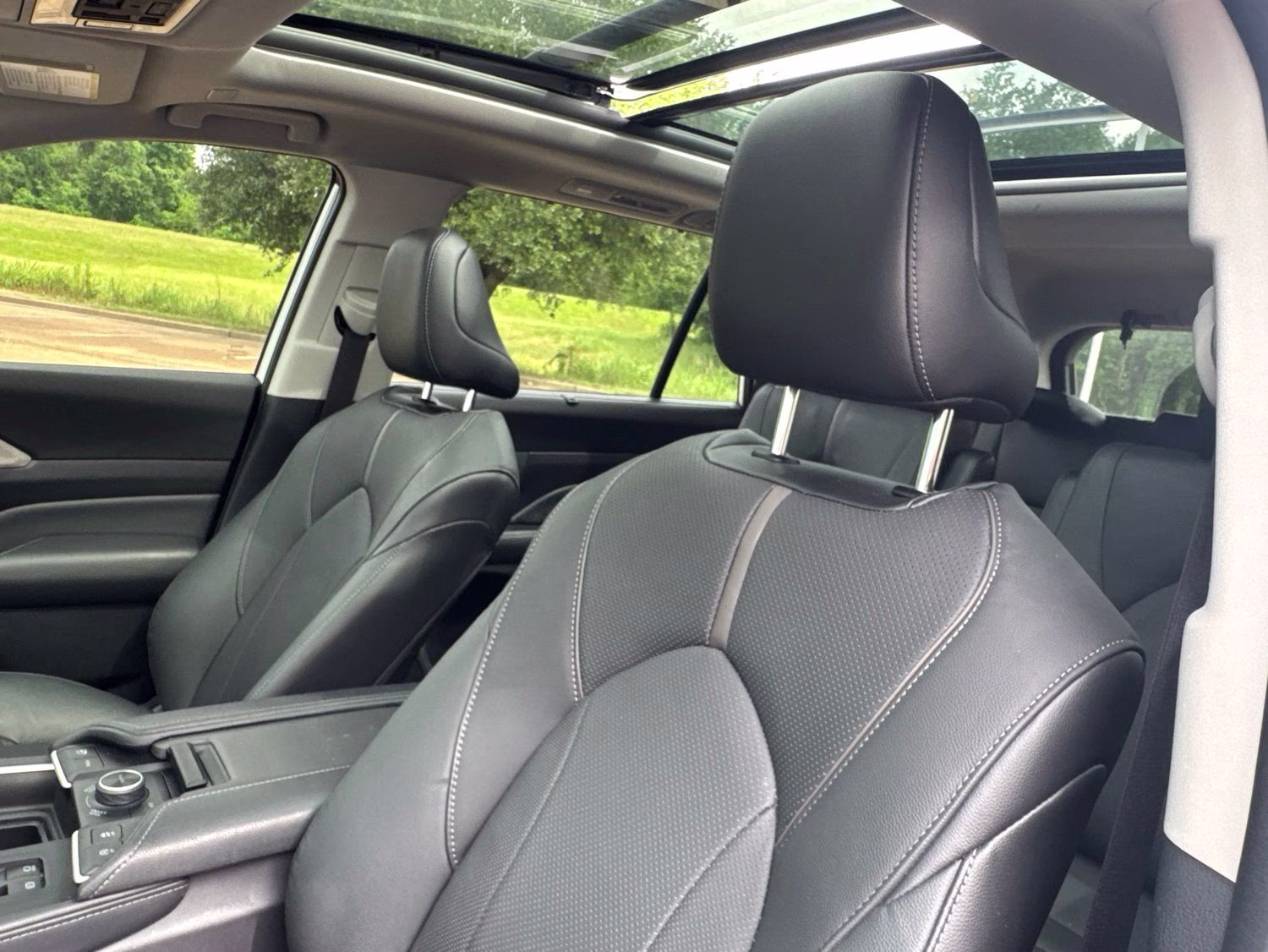 2025 Pearl Toyota Grand Highlander Platinum AWD SUV