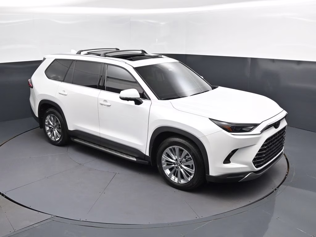 2025 Pearl Toyota Grand Highlander Platinum AWD SUV