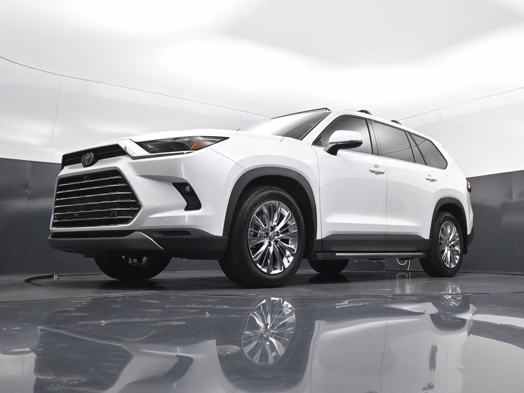 2025 Pearl Toyota Grand Highlander Platinum AWD SUV