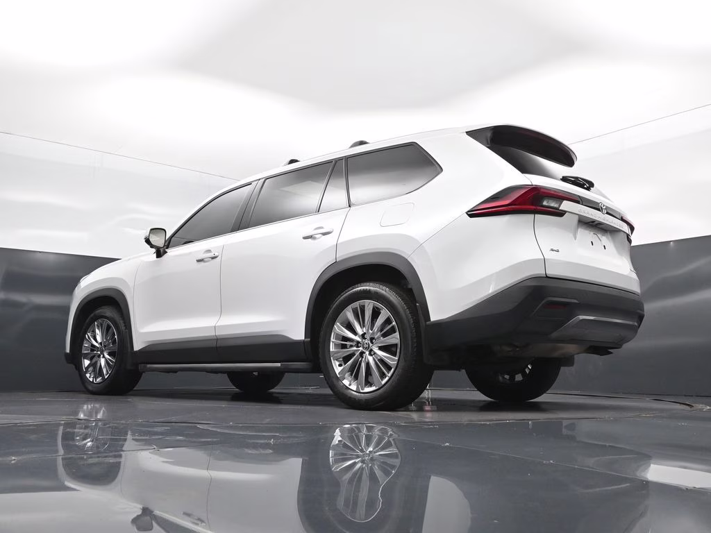 2025 Pearl Toyota Grand Highlander Platinum AWD SUV