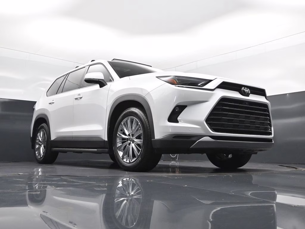 2025 Pearl Toyota Grand Highlander Platinum AWD SUV