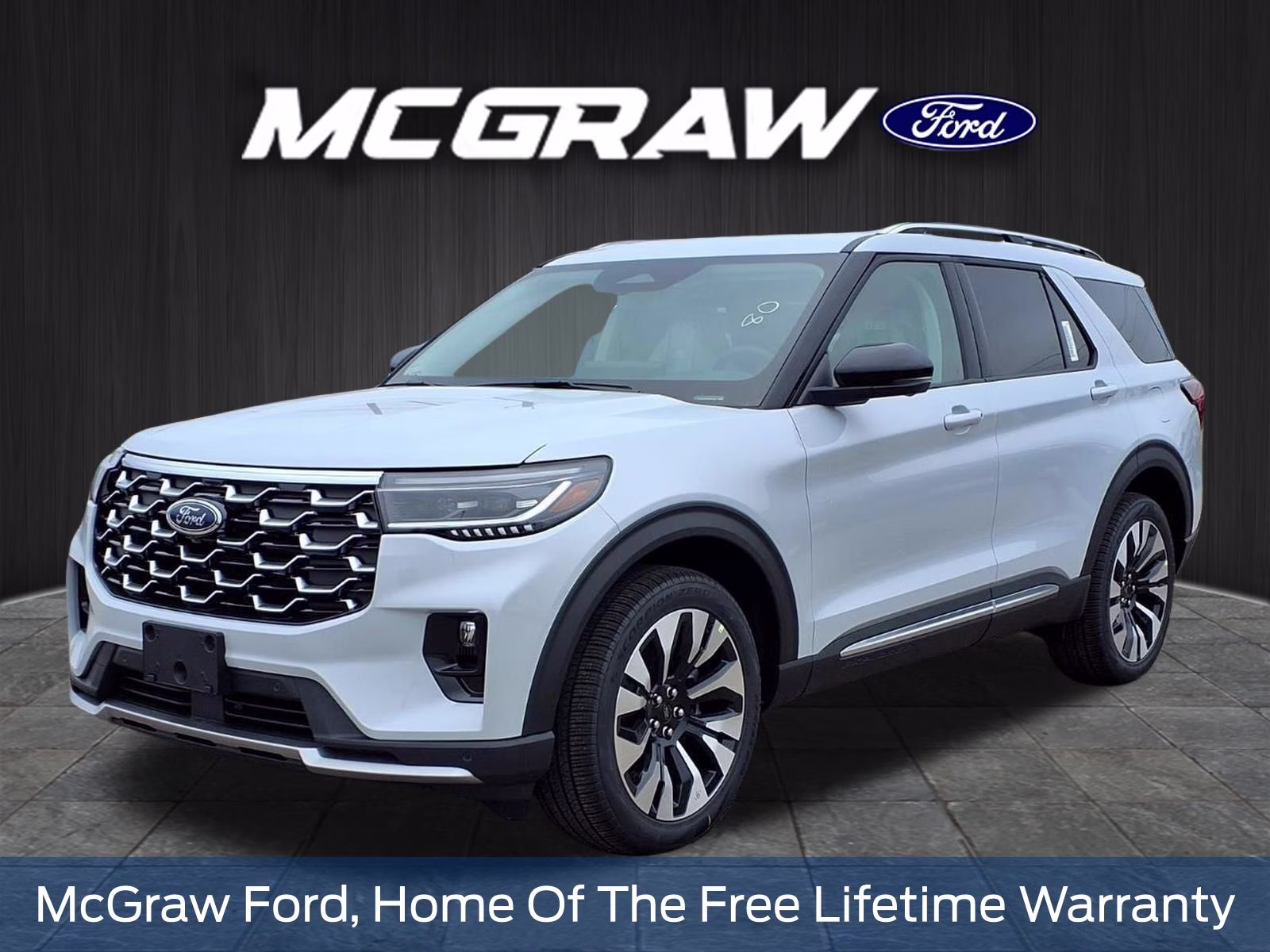 2026 White Ford Explorer Platinum 4X4 SUV