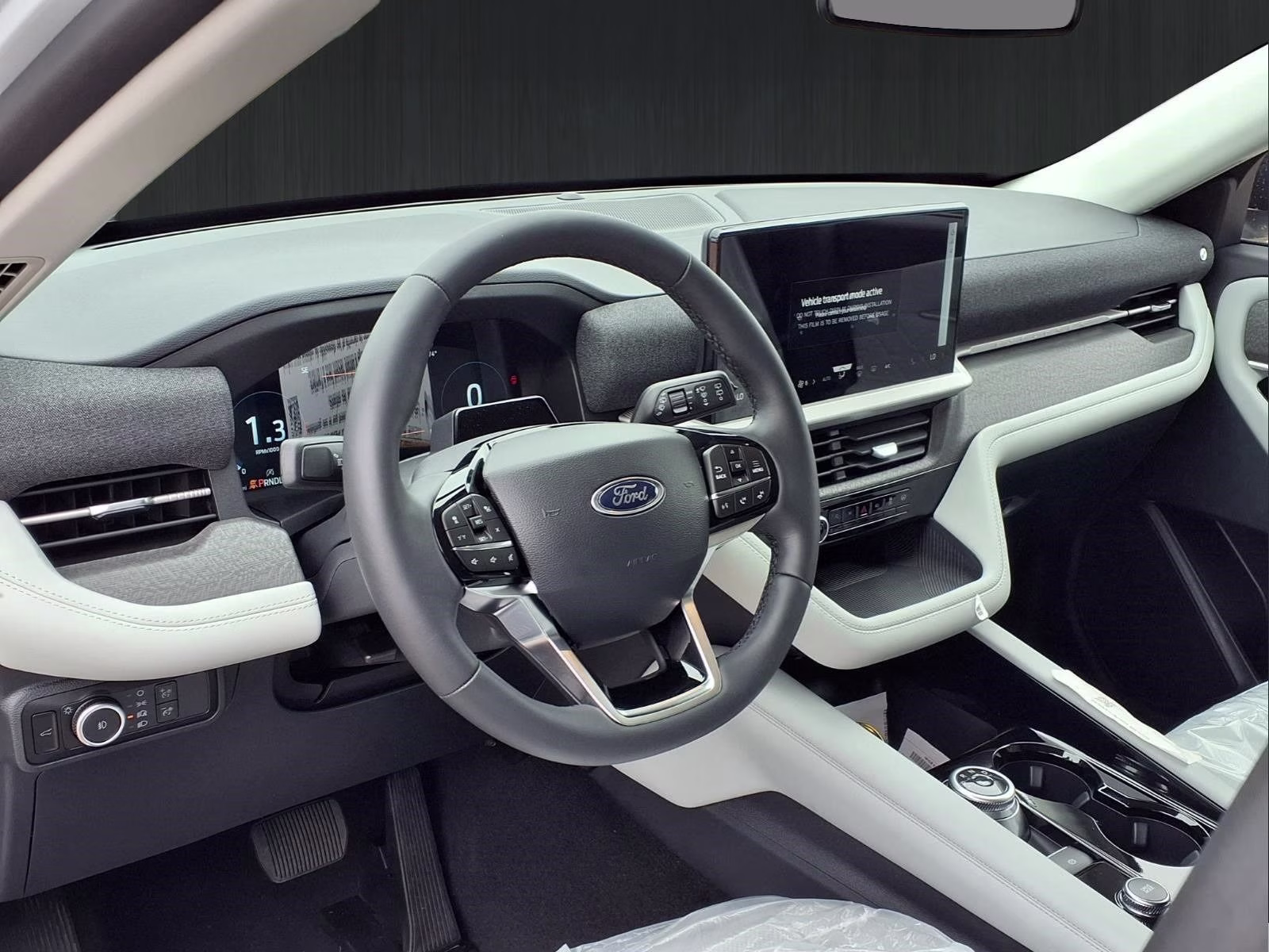 2026 White Ford Explorer Platinum 4X4 SUV