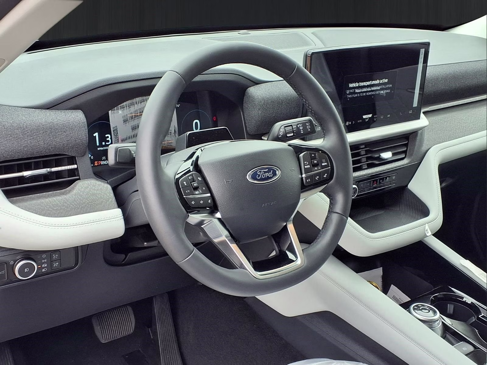2026 White Ford Explorer Platinum 4X4 SUV