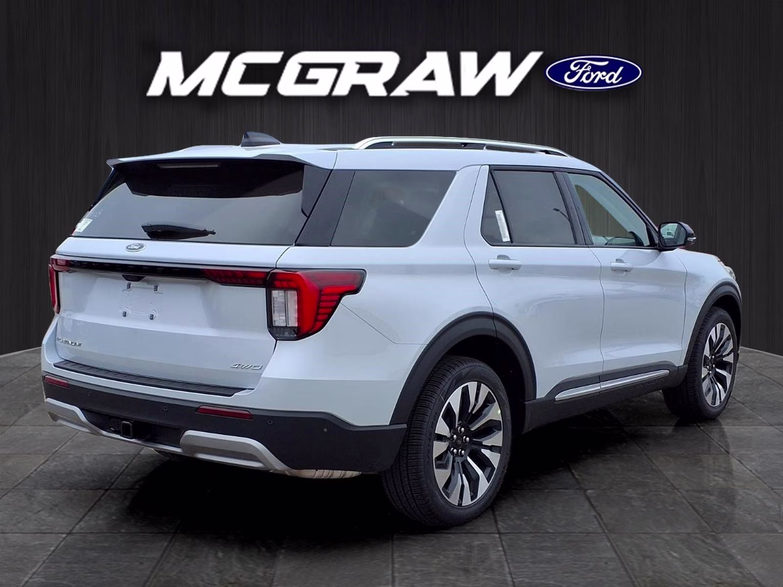 2026 White Ford Explorer Platinum 4X4 SUV