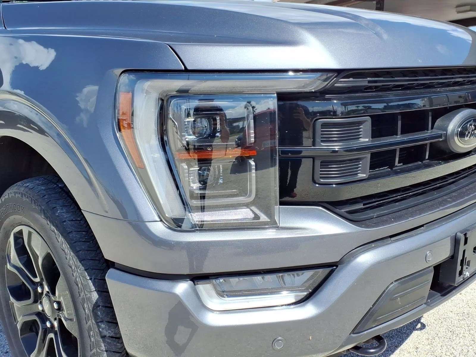 2022 Gray Metallic Ford F-150 Lariat 4X4 Truck