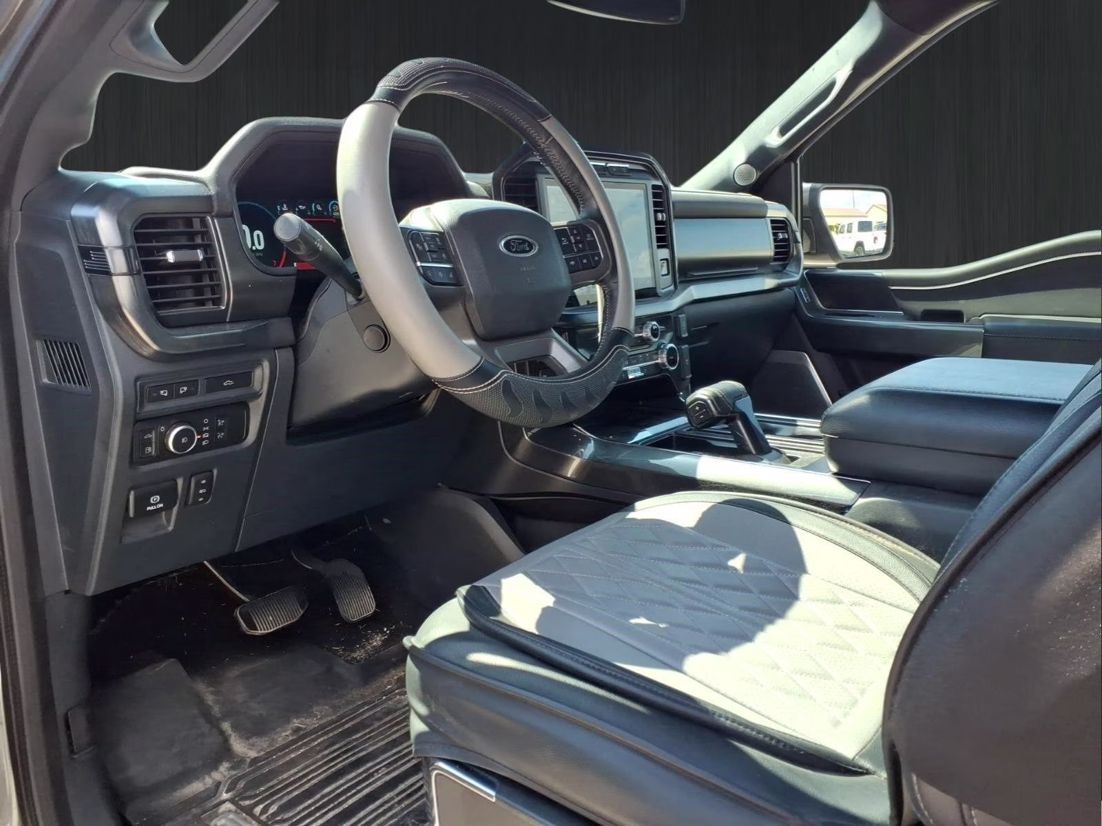 2022 Gray Metallic Ford F-150 Lariat 4X4 Truck