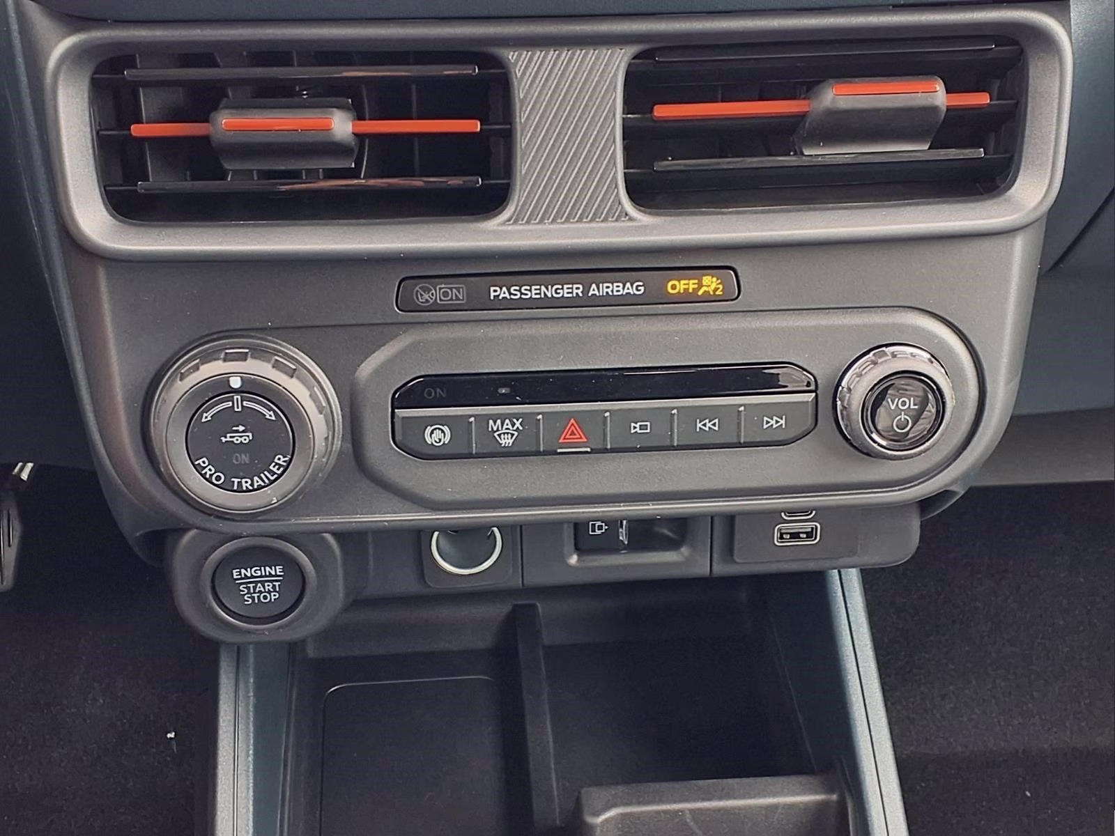 2026 White Ford Maverick Lariat AWD Truck