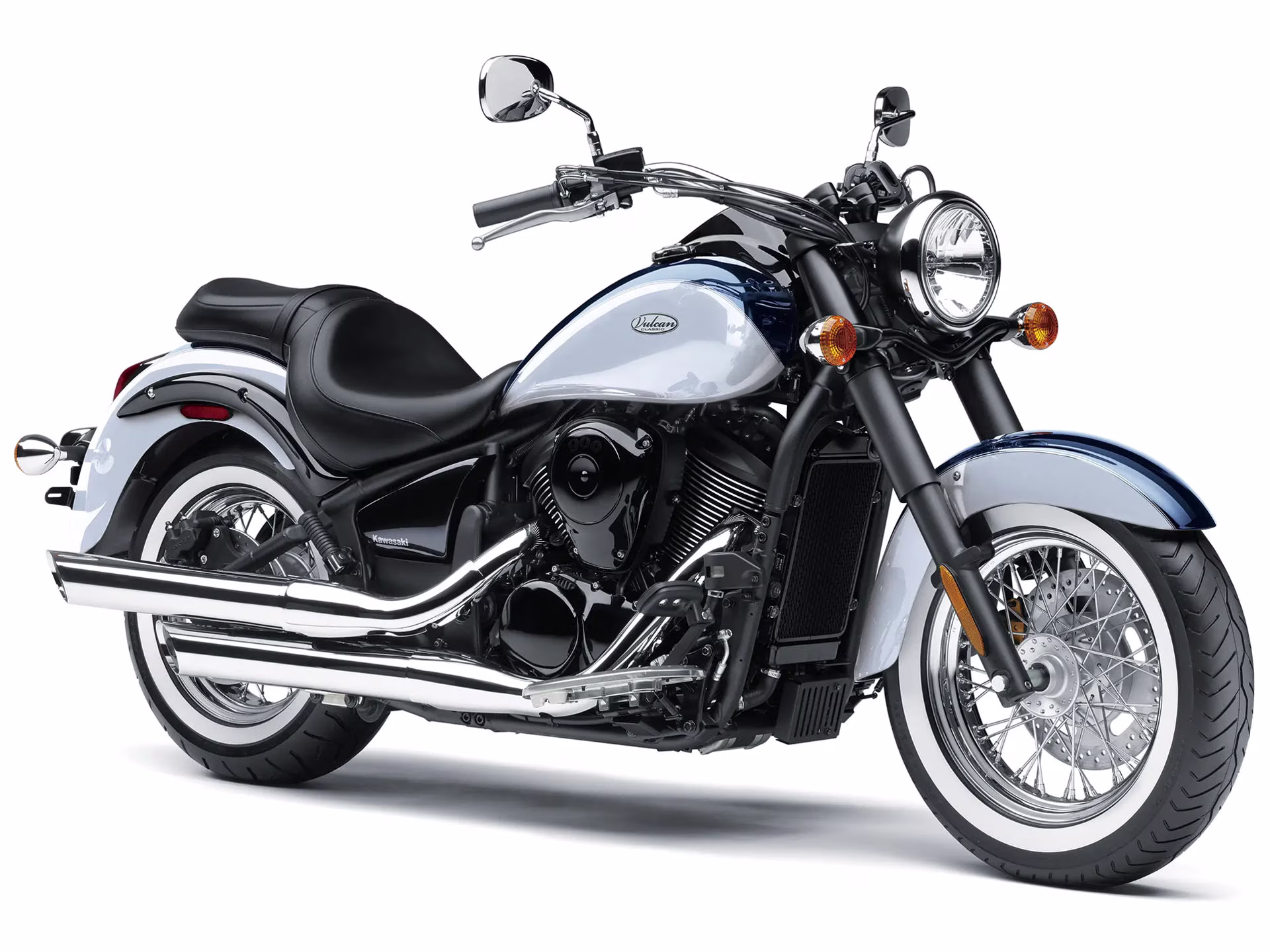 2026 Metallic Ocean Blue / Pearl Stardust White Kawasaki Vulcan 900 Classic Motorcycle