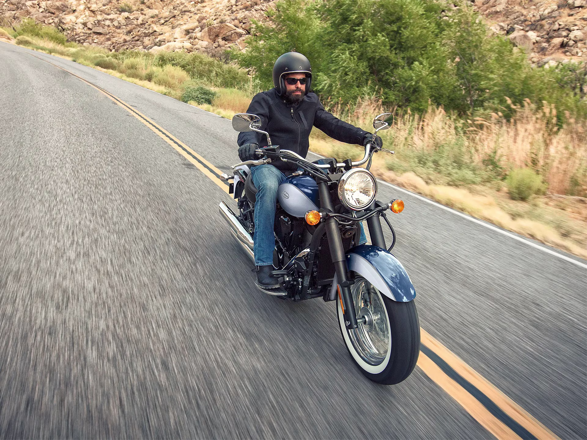 2026 Metallic Ocean Blue / Pearl Stardust White Kawasaki Vulcan 900 Classic Motorcycle