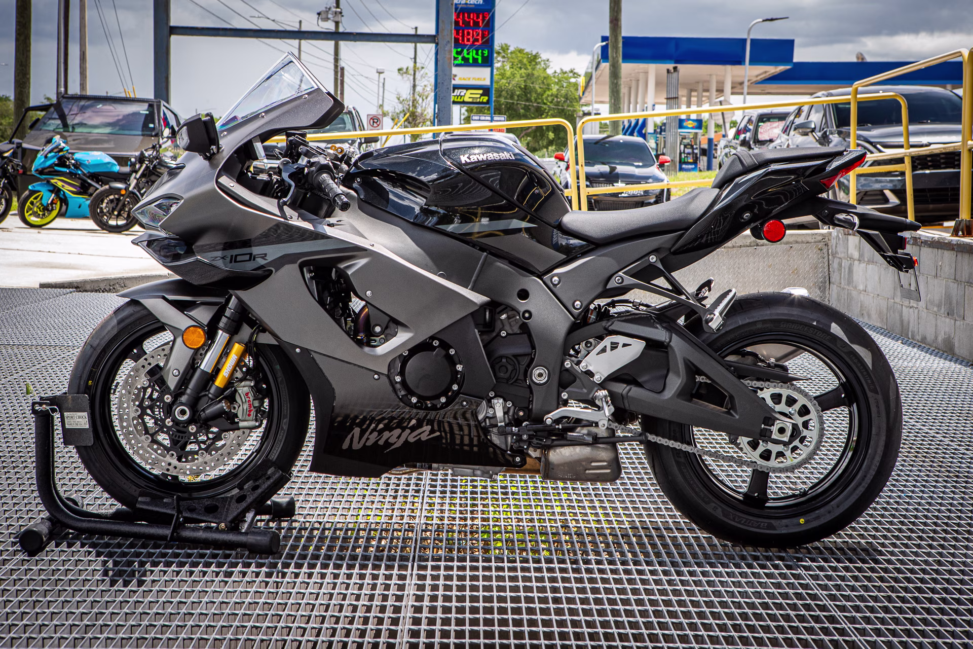 2026 Gray Kawasaki Ninja ZX 10r Motorcycle