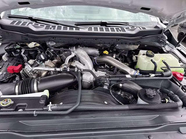 2026 Oxford White Ford Super Duty F-450 DRW 4X4 Chassis