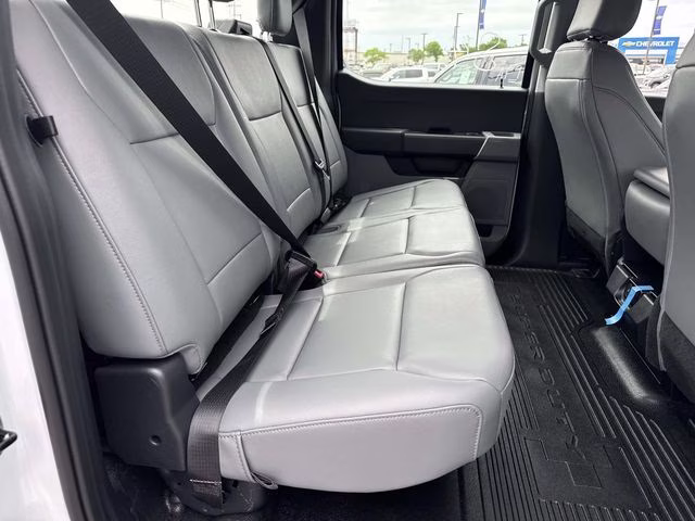 2026 Oxford White Ford Super Duty F-450 DRW 4X4 Chassis
